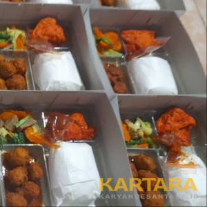 Paket Nasi Bola-Bola Daging